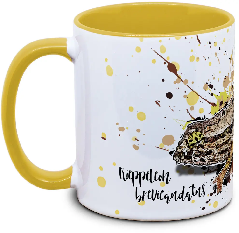 Tasse mit Rieppeleon brevicaudatus Stummelschwanzchamaeleon Seitenansicht rechts des Henkels