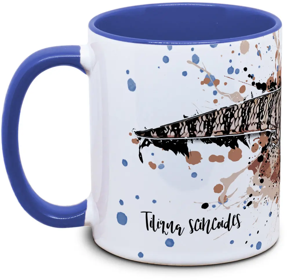 Tasse mit Tiliqua scincoides Blauzungenskink Seitenansicht rechts des Henkels